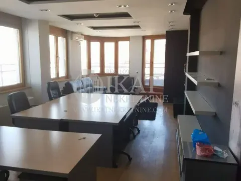 Izdavanje, poslovni prostor, 70m², Stari Grad, Beograd - image 7