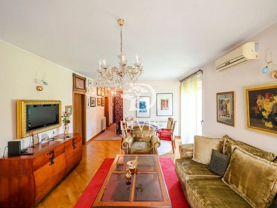 Prodaja, trosoban stan, 81m², Dedinje Beli Dvor, Dedinje Sve Podlokacije