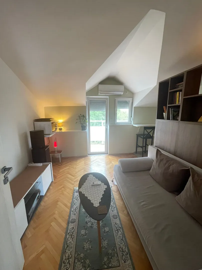 Izdavanje, jednosoban stan, 35m², Igalo, Herceg Novi