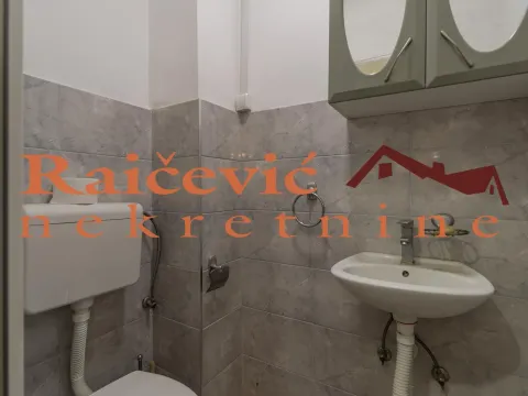 Sale, three bedroom apartment, 114m², Lion, Zvezdara Sve Podlokacije - image 10