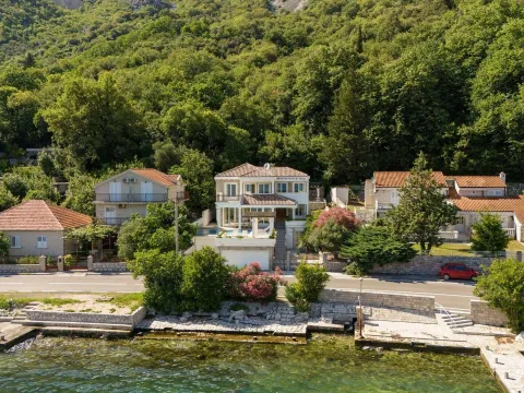 Prodaja, kuća, 405m2, Strp, Kotor Prodaja, kuća, 405m2, Strp, Kotor