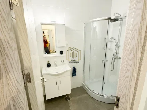 Izdavanje, trosoban stan, 74m², Ljubović, Podgorica - image 16