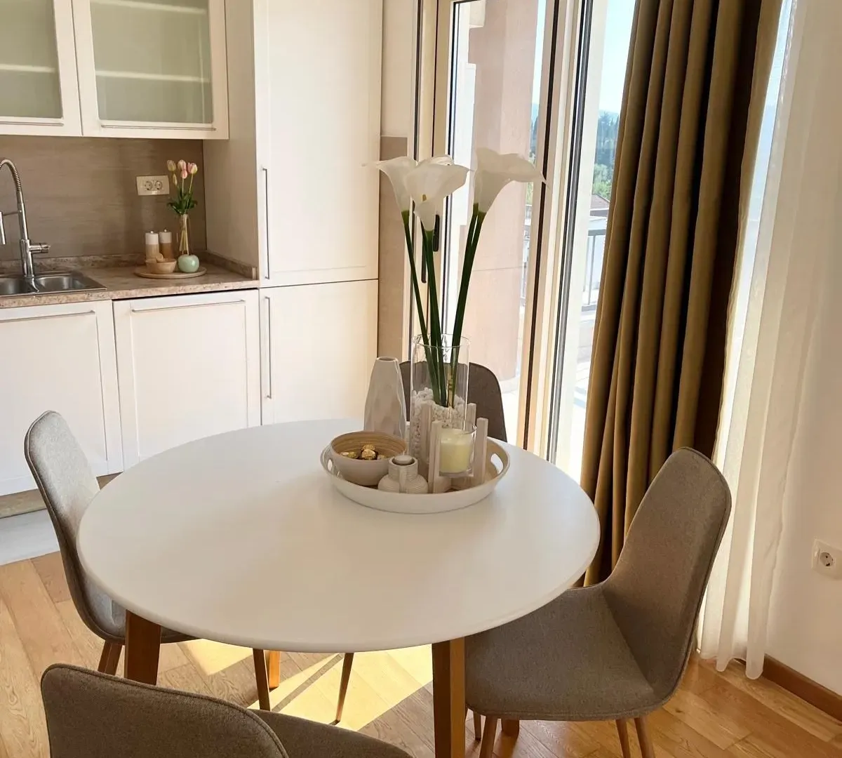 Prodaja, trosoban stan, 99m², Kalimanj, Tivat