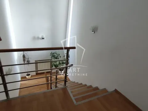 Prodaja, kuća, 427m², Voždovac Sve Podlokacije, Beograd - image 4