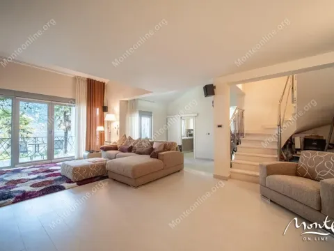 Sale, house, 484m², Stoliv, Kotor - image 31