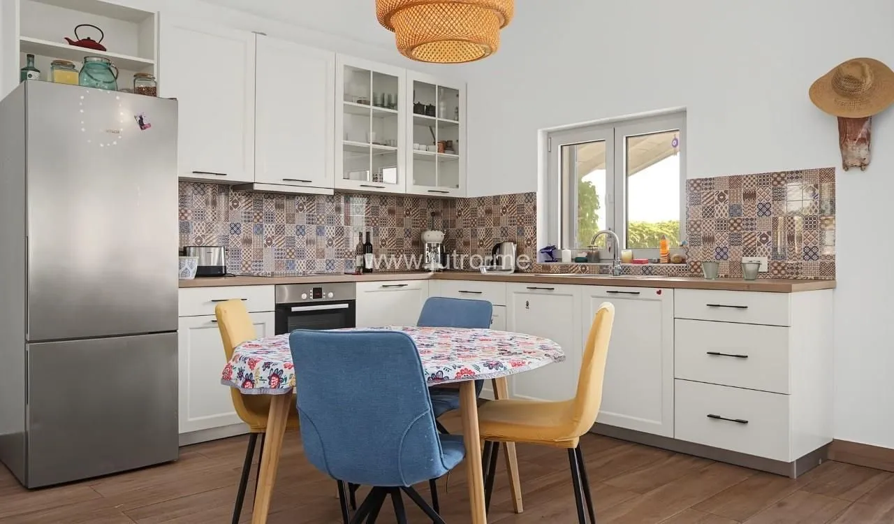 Prodaja, kuća, 158m², Kavač, Kotor