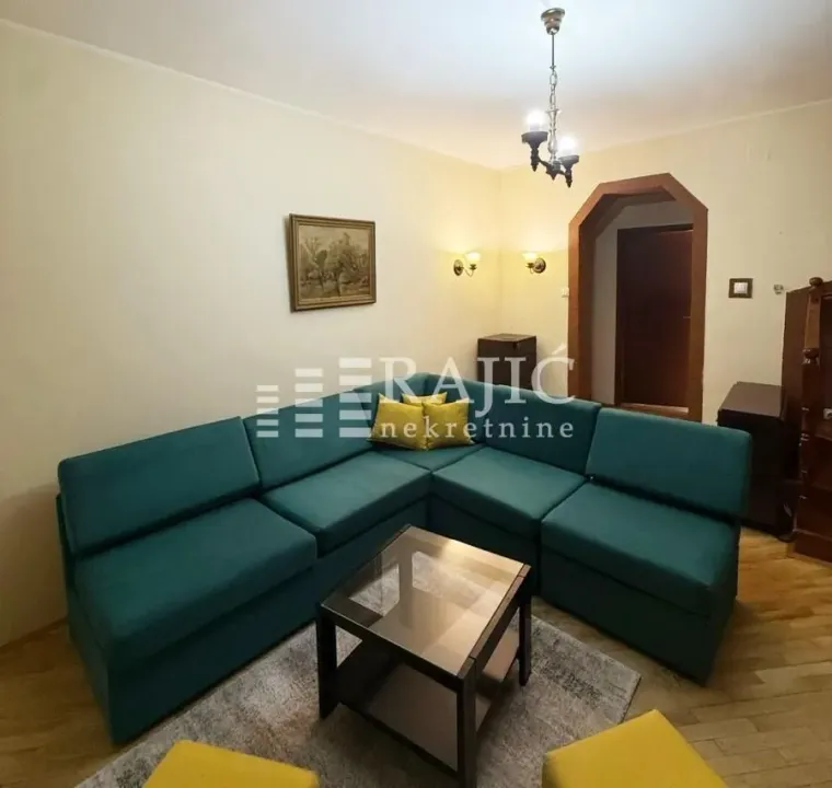Izdavanje, kuća, 80m², Savski Venac, Beograd