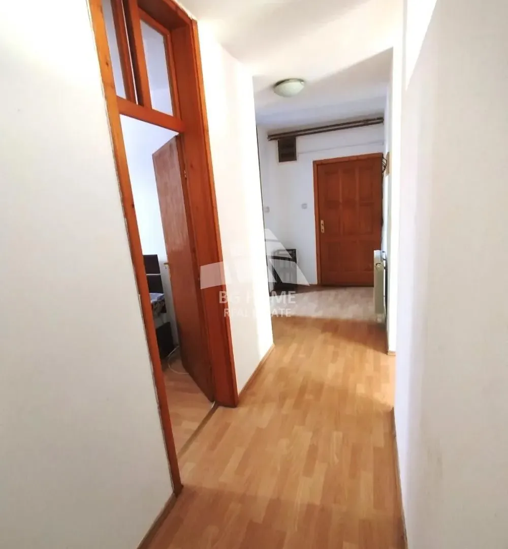 Prodaja, trosoban stan, 71m², Zemun Kalvarija, Zemun Sve Podlokacije