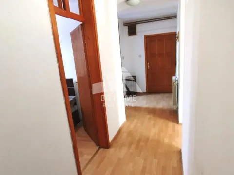 Sale, three bedroom apartment, 71m², Zemun Kalvarija, Zemun Sve Podlokacije - image 12