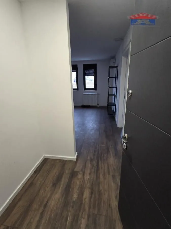 Rent, office space, 230m², Telep, Novi Sad Sve Podlokacije