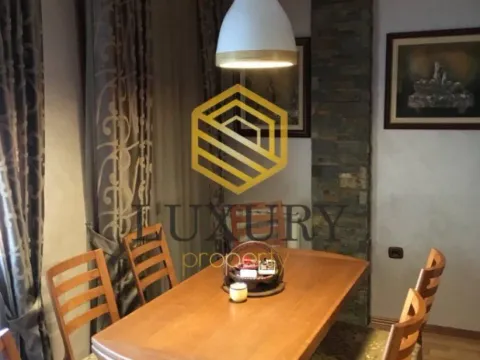 Izdavanje, stan, 95m², Centar, Podgorica - image 8