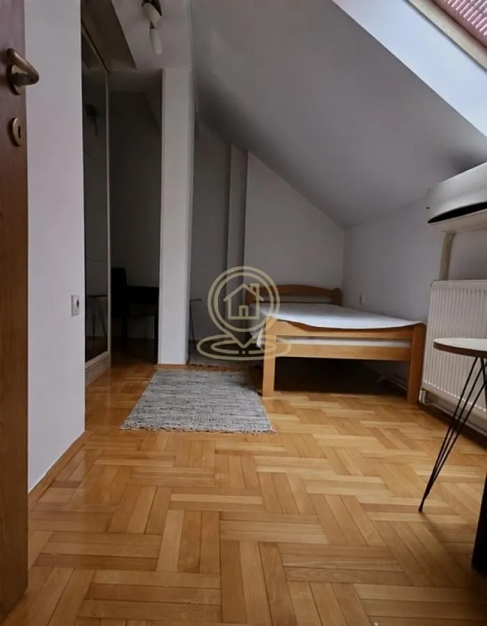 Prodaja, trosoban stan, 75m², Medijana, Niš