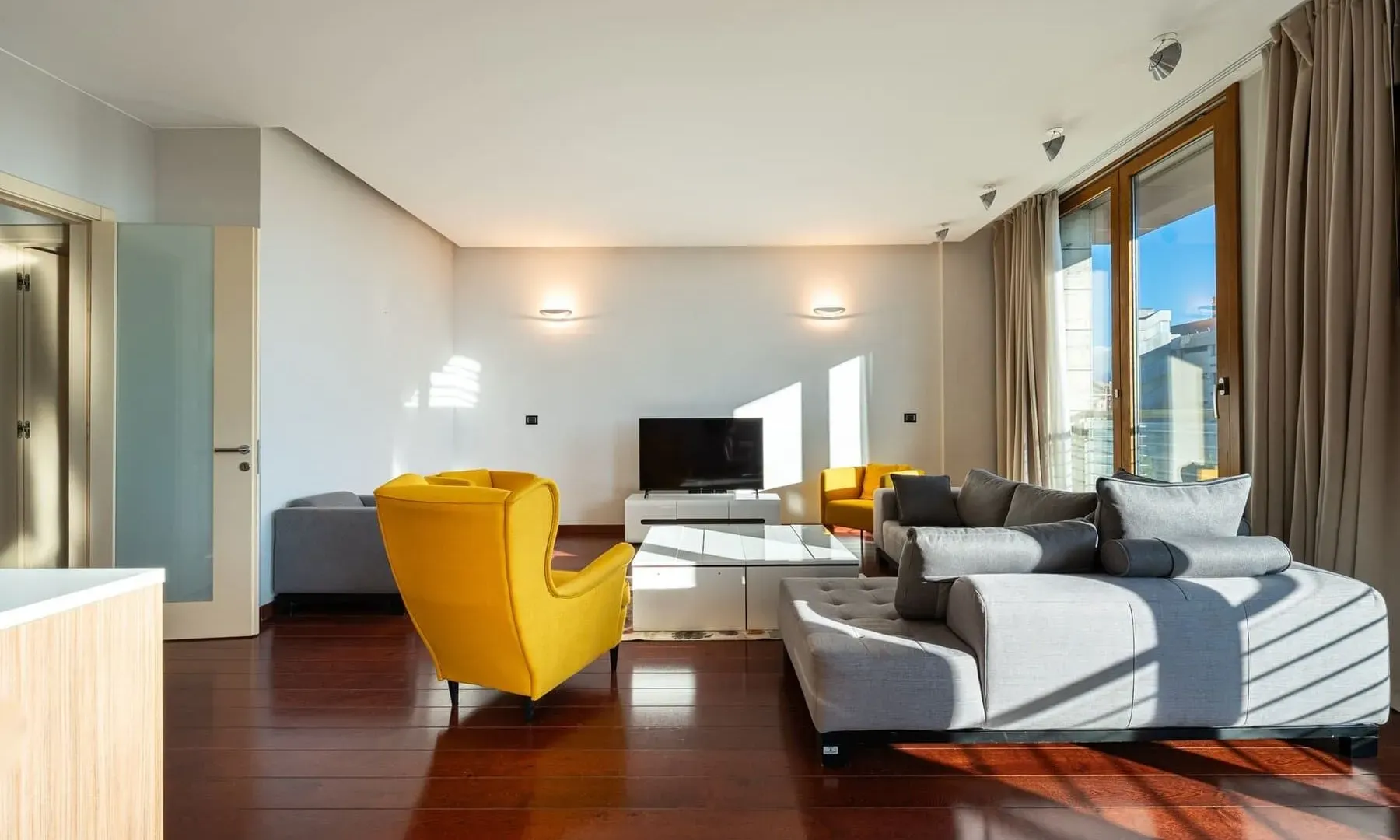 Prodaja, trosoban stan, 205m², Kod Capital Plaze, Podgorica