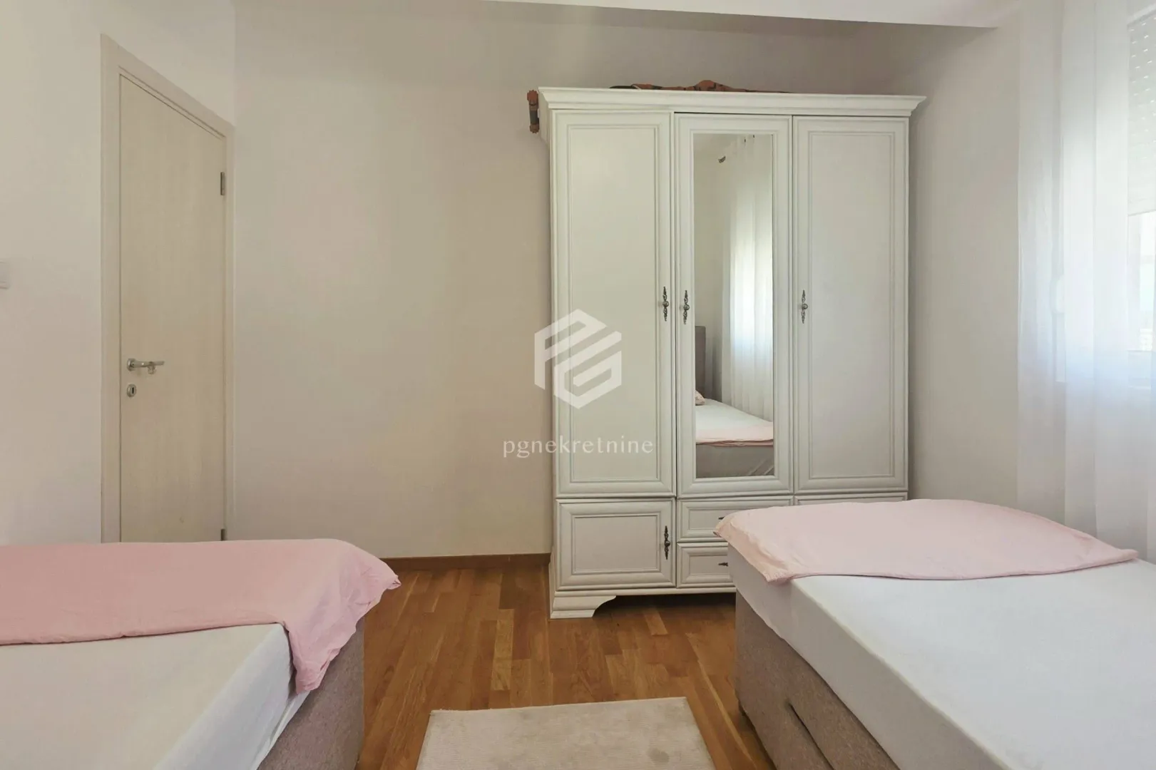 Rent, two bedroom apartment, 57m², Stari Aerodrom, Podgorica