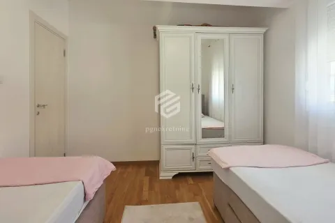 Rent, two bedroom apartment, 57m², Stari Aerodrom, Podgorica - image 12