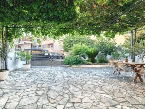 Sale, office space, 487m², Centar, Budva - image 22