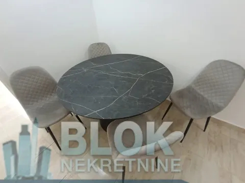 Izdavanje, dvosoban stan, 65m², Blok 5, Podgorica - image 3