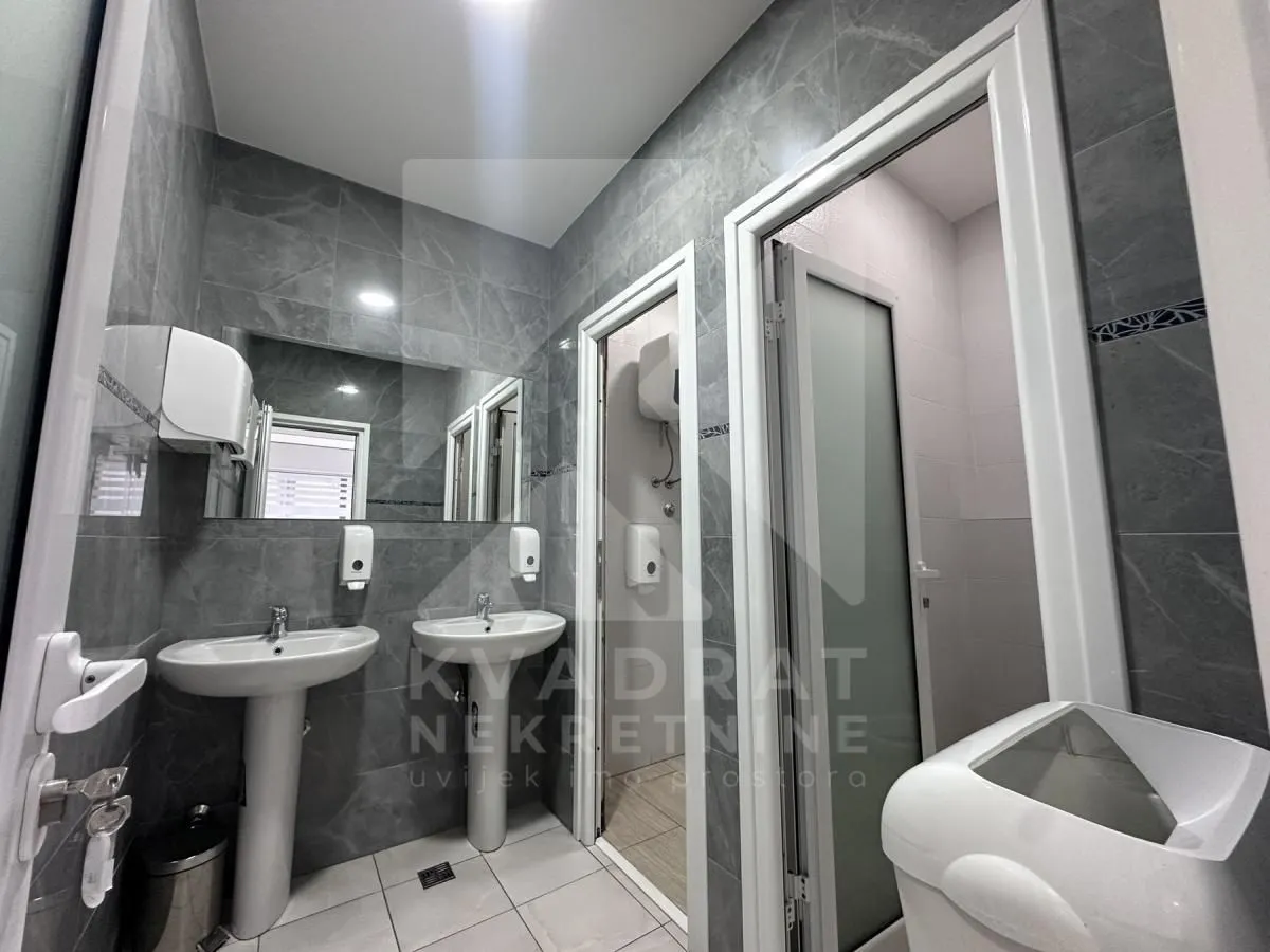 Rent, office space, 362m², Ljubović, Podgorica