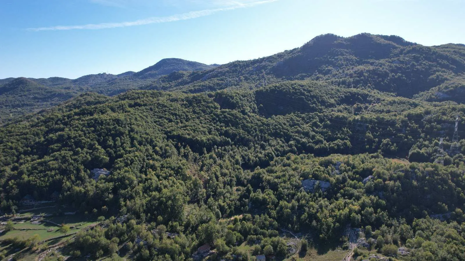 Prodaja, plac, 136850m², Cetinje, Crna Gora