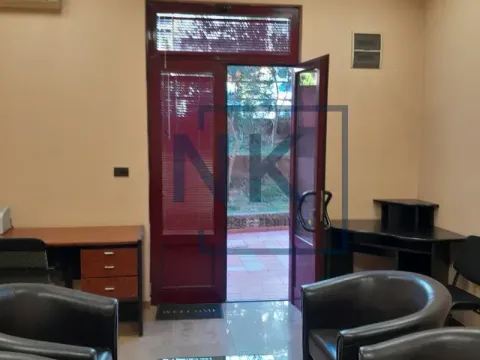 Izdavanje, poslovni prostor, 35m², Preko Morače, Podgorica - image 2