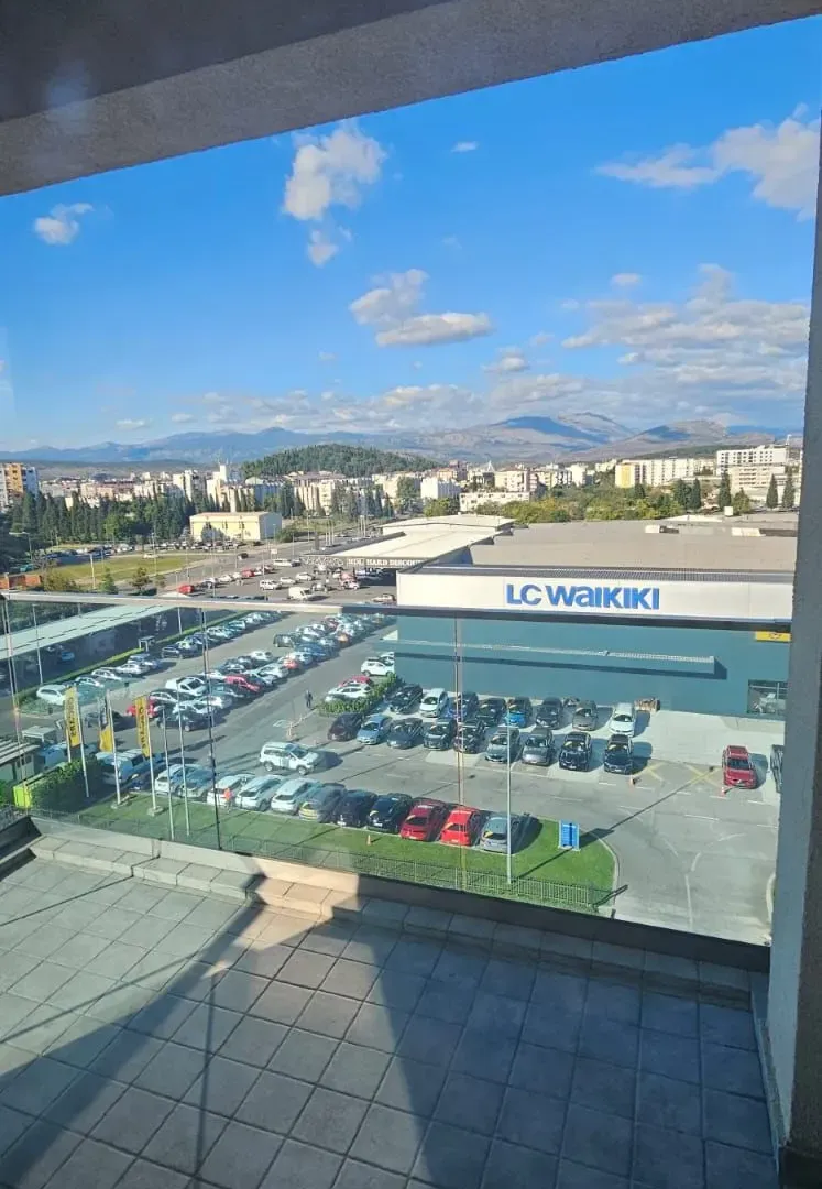 Izdavanje, dvosoban stan, 70m², Zagorič, Podgorica