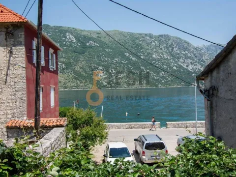 Sale, house, Kotor, Crna Gora - image 12