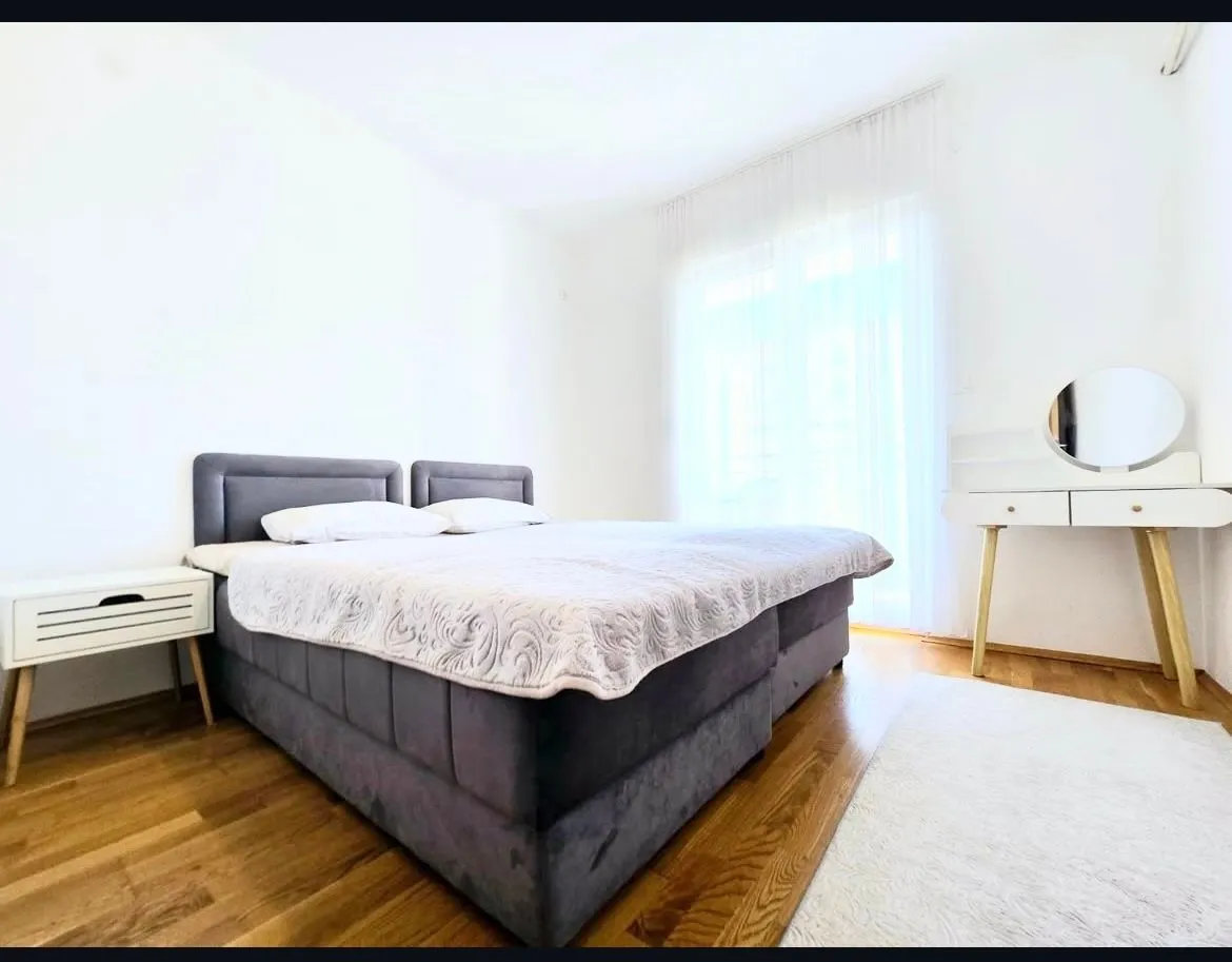 Rent, one bedroom apartment, 50m², Stari Aerodrom, Podgorica