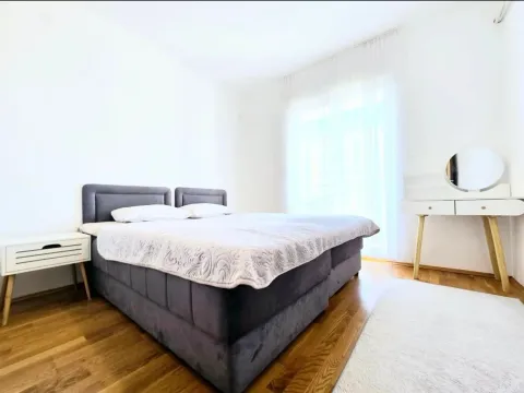 Izdavanje, jednosoban stan, 50m², Stari Aerodrom, Podgorica - image 7