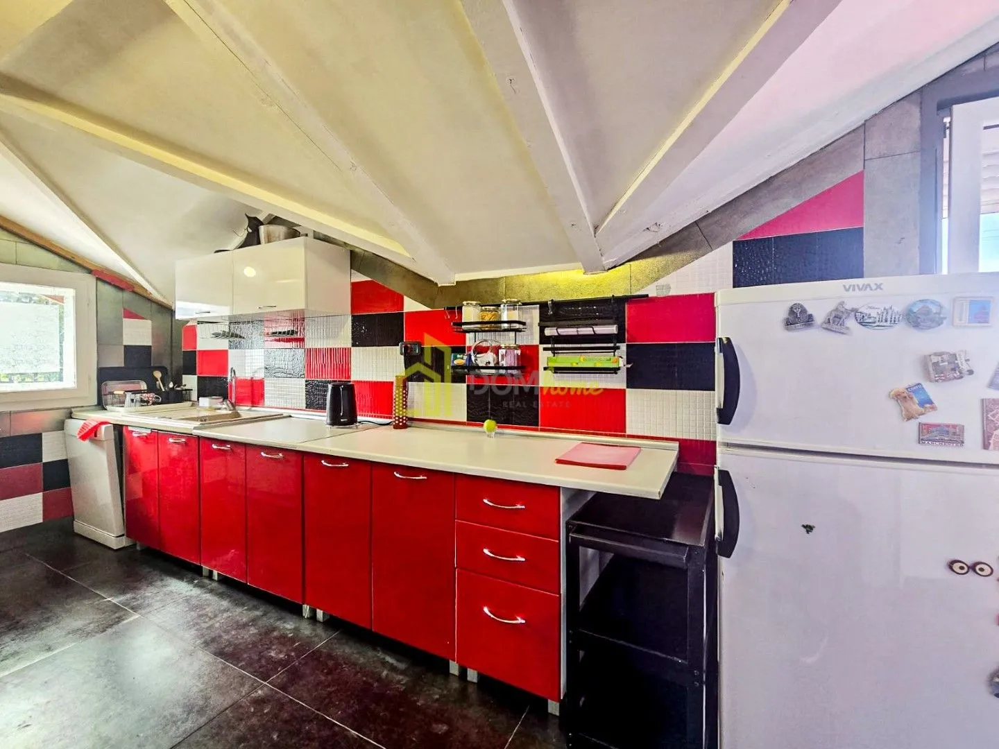 Izdavanje, trosoban stan, 115m², Zabjelo, Podgorica