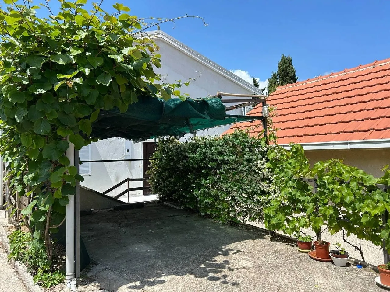 Rent, two bedroom apartment, 92m², Krašići, Tivat