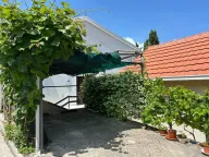 Izdavanje, dvosoban stan, 92m², Krašići, Tivat - image 8