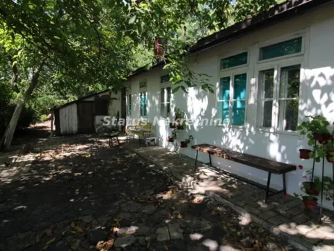 Rent, office space, 115m², Irig, Srbija