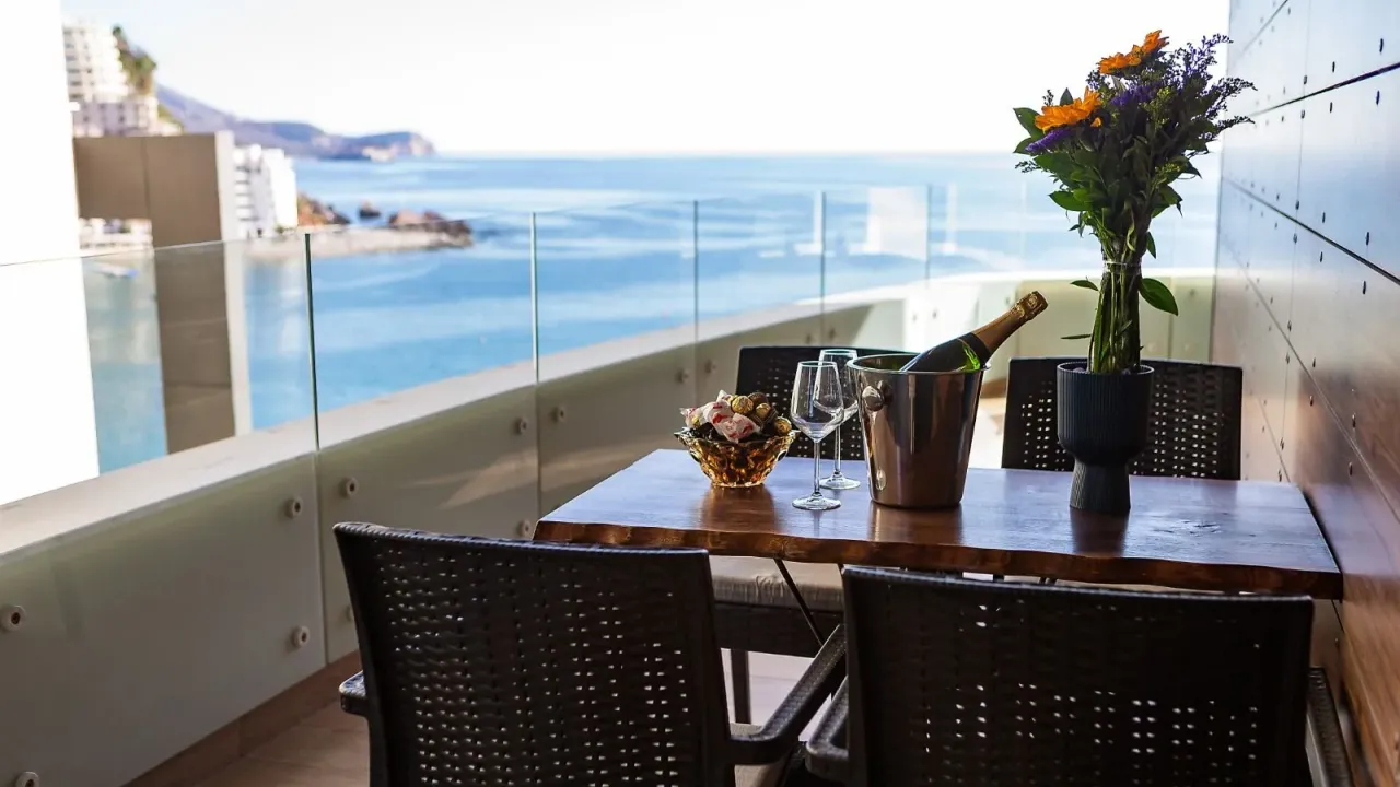 Rent, two bedroom apartment, 90m², Rafailovići, Budva
