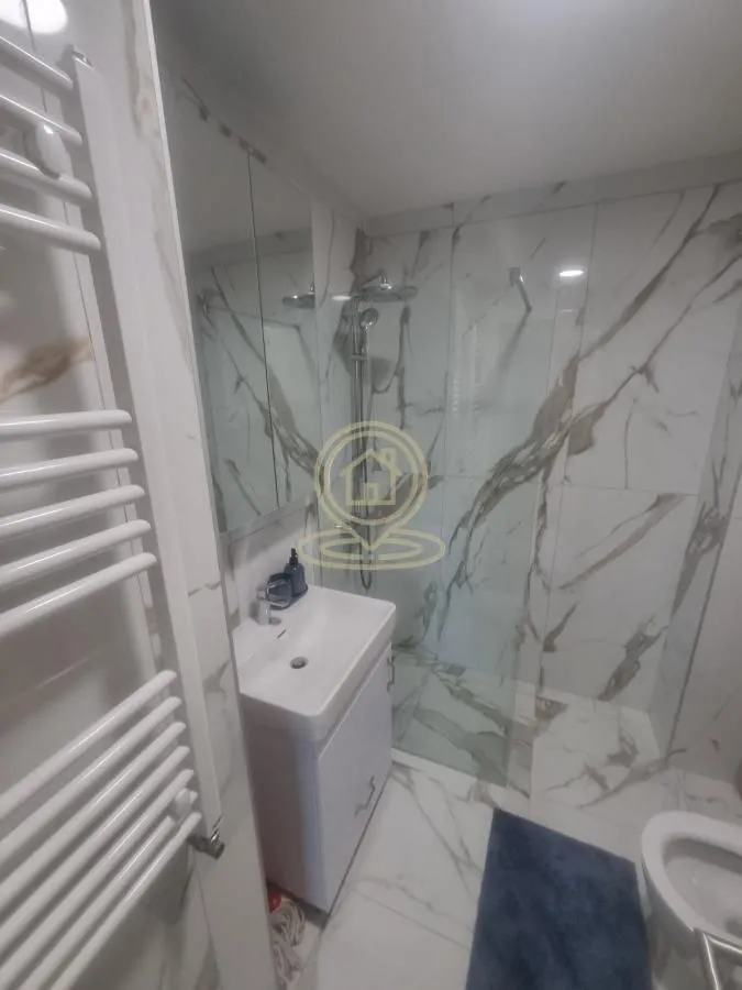 Izdavanje, dvosoban stan, 43m², Autokomanda, Voždovac Sve Podlokacije