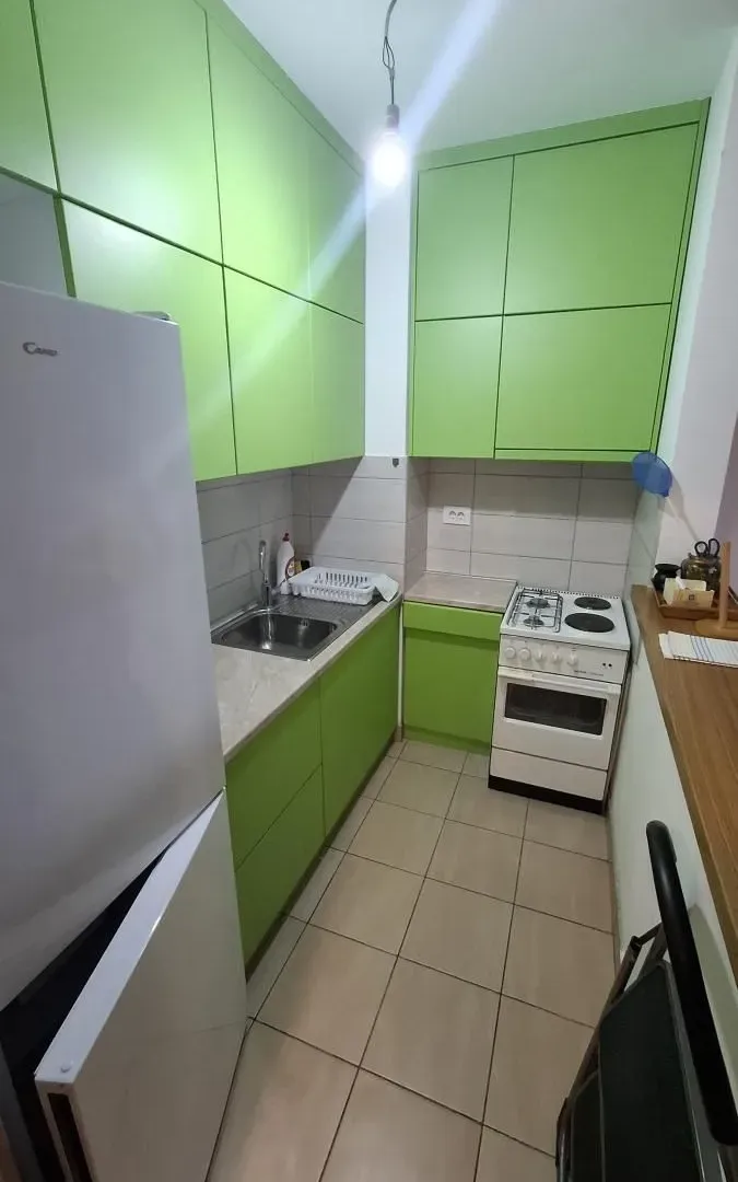 Izdavanje, jednosoban stan, 40m², Jugovićevo, Novi Sad Sve Podlokacije