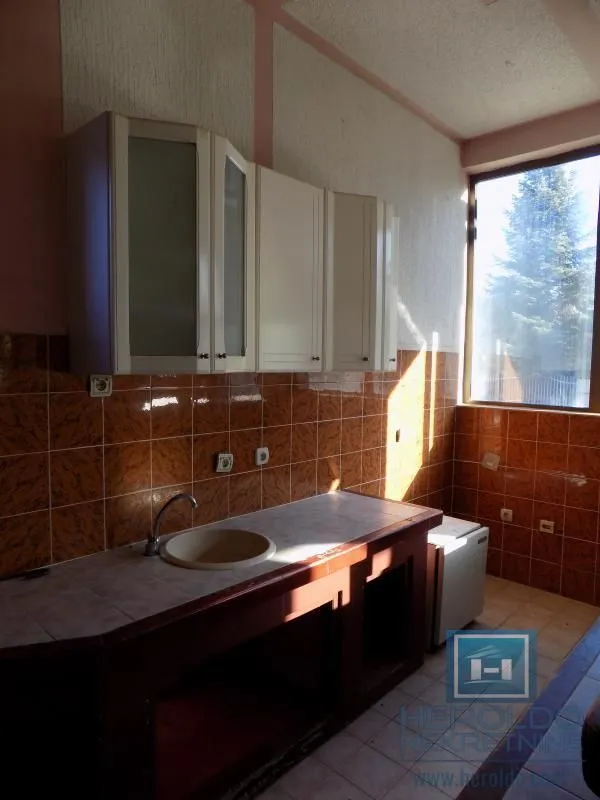 Rent, office space, 1300m², Supska, Ćuprija