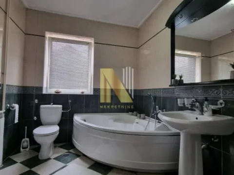 Izdavanje, četvorosoban stan, 210m², Telep, Novi Sad Sve Podlokacije - image 14