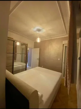 Izdavanje, trosoban stan, 80m², Stari Aerodrom, Podgorica - image 6
