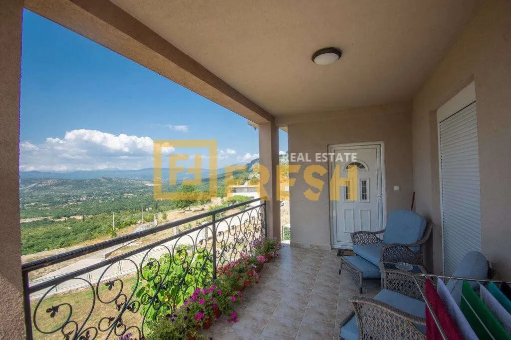 Prodaja, kuća, 220m², Ostalo, Podgorica