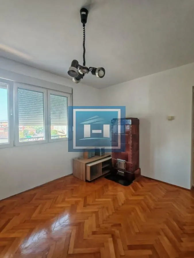 Prodaja, dvosoban stan, 53m², Centar, Paraćin