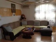 Rent, four bedroom apartment, 160m², Galenika, Beograd - image 4