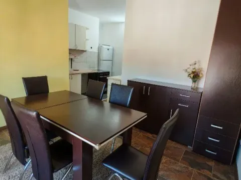 Rent, four bedroom apartment, 120m², Rakovica, Beograd - image 5