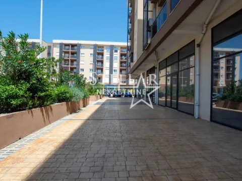 Sale, office space, 42m², New City, Podgorica - image 3