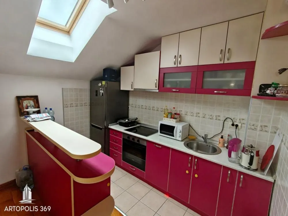Prodaja, trosoban stan, 81m², Zemun Sve Podlokacije, Beograd
