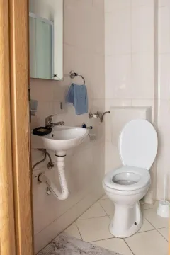 Izdavanje, jednosoban stan, 45m², Podgorica, Crna Gora - image 8