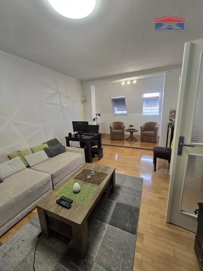 Izdavanje, dvosoban stan, 64m², Detelinara, Novi Sad Sve Podlokacije