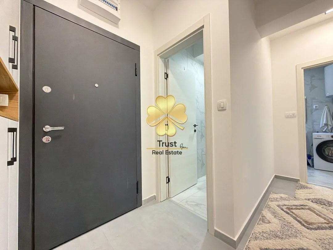 Izdavanje, dvosoban stan, 70m², Stari Aerodrom, Podgorica
