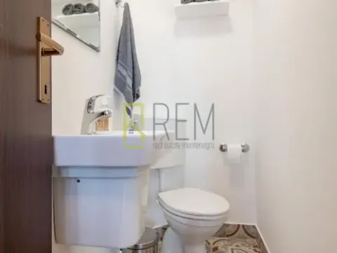 Sale, house, 340m², Bar, Crna Gora - image 19