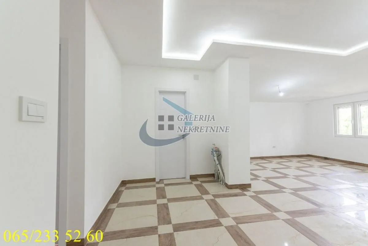 Sale, three bedroom apartment, 68m², Hala Pionir, Palilula Sve Podlokacije