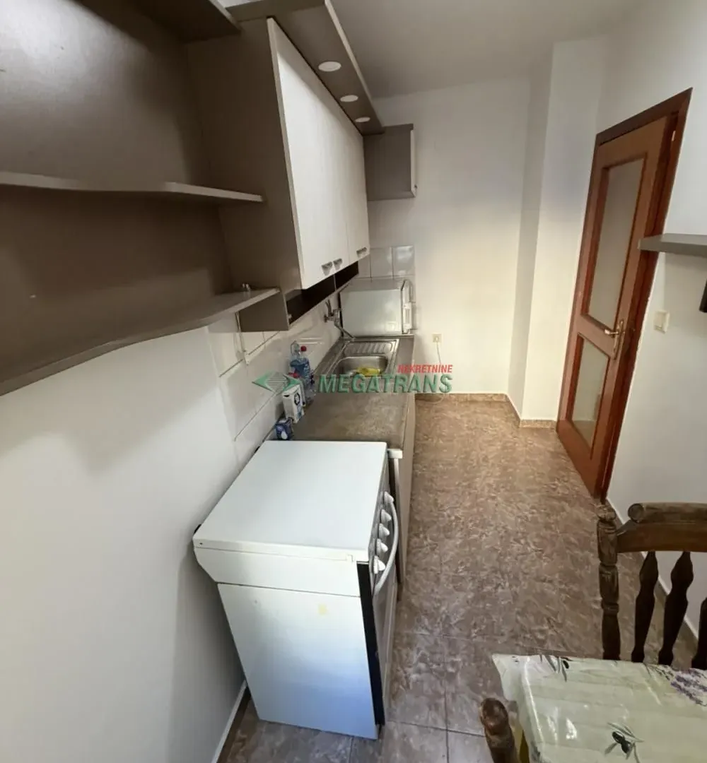 Izdavanje, dvosoban stan, 43m², Novi Sad Sve Podlokacije, Novi Sad